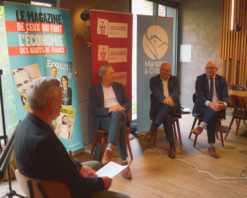 de g à d : Arnaud Lefort (Indelec et VP Medef Douaisis), Christian Poiret, président de Douaisis Agglo et du Département du Nord, et Jean-François Campion, directeur général de Maisons & Cités